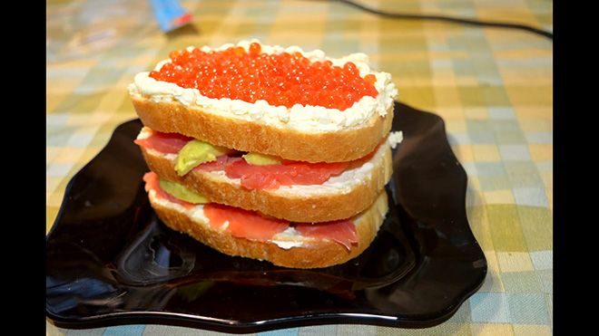 Авокадо для бутербродів: з червоною рибою, з яйцем, з сьомгою, з сиром