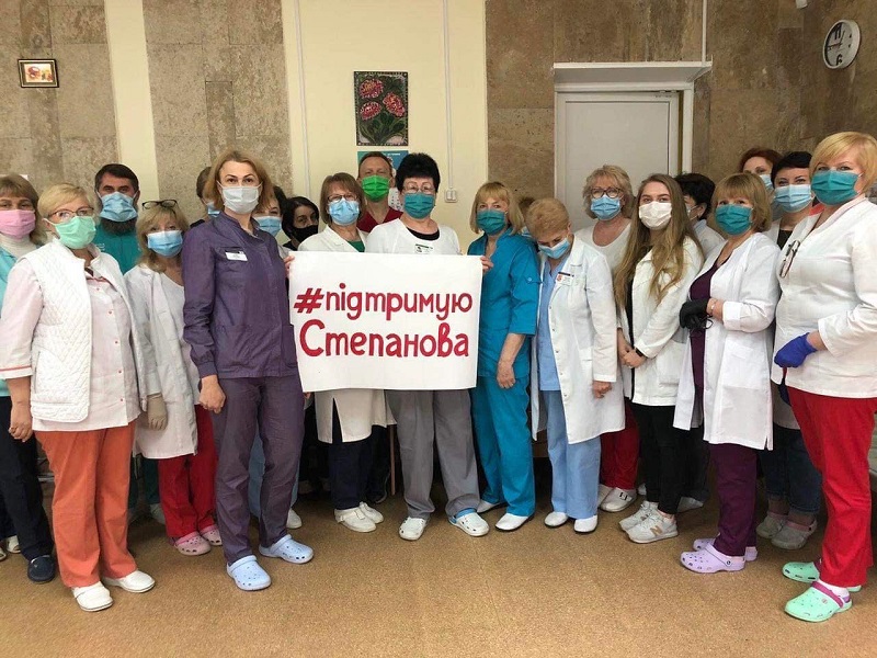 На Украине разыгрались страсти вокруг отставки Степанова: медики грозят митингами