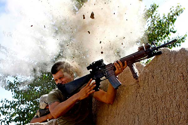 Різні види зброї уві сні про перестрілку