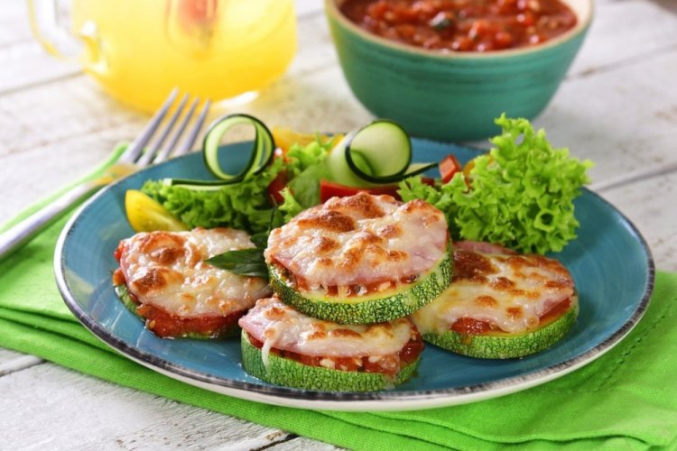 15 рецептів міні-піци, яку зможе приготувати кожен