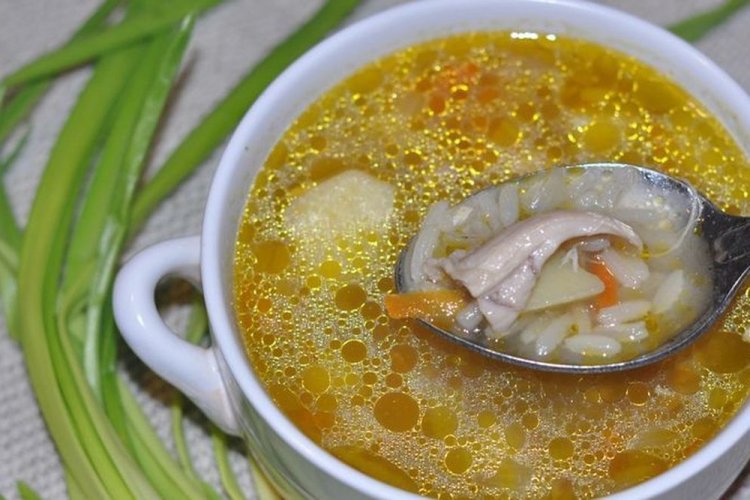 15 найсмачніших рецептів курячого супу з рисом