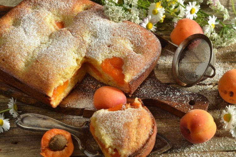 12 швидких рецептів шарлотки з абрикосами