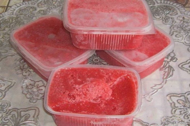 12 швидких рецептів варення з малини без варіння
