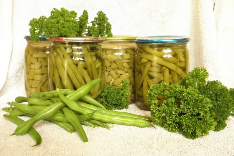12 легких рецептів спаржевої квасолі на зиму