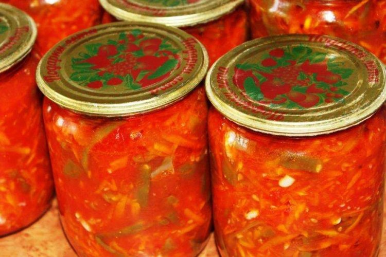 12 найсмачніших рецептів стручкової квасолі на зиму