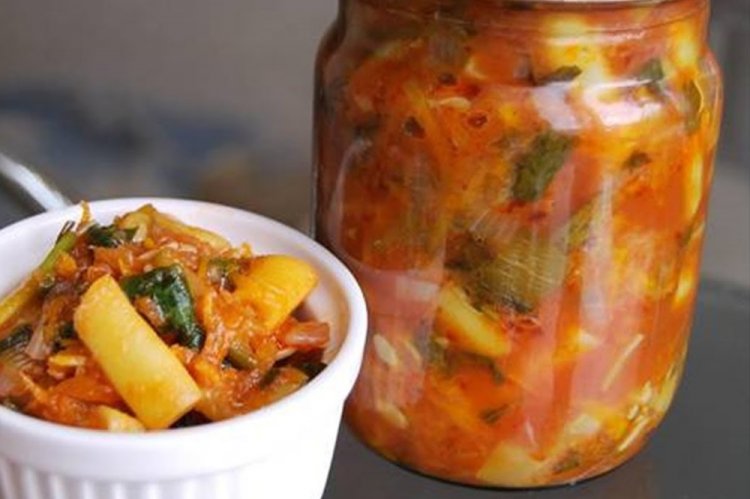 15 найкращих салатів зі стручкової квасолі на зиму