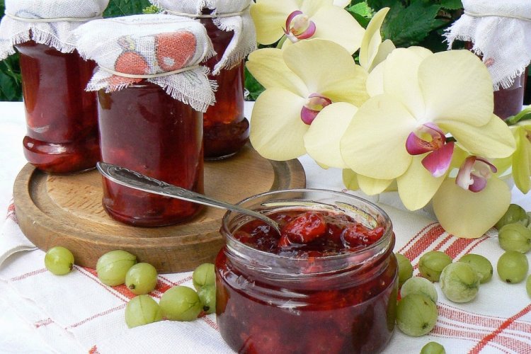 15 шикарних рецептів конфітюру з аґрусу