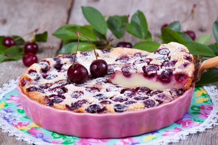 20 незрівнянних рецептів клафуті з вишнею