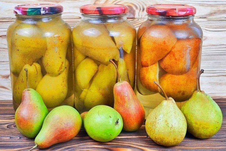 20 незрівнянних рецептів компоту з груші на зиму