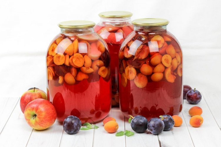 20 компотів з аличі, які варто приготувати
