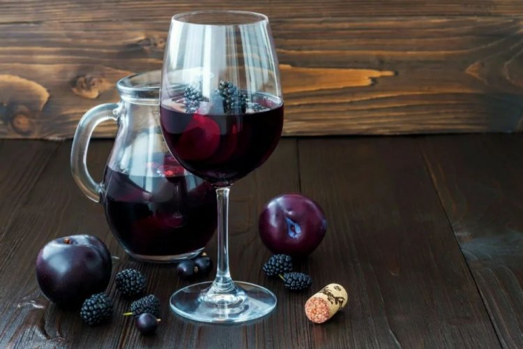 20 чудових рецептів наливки зі сливи