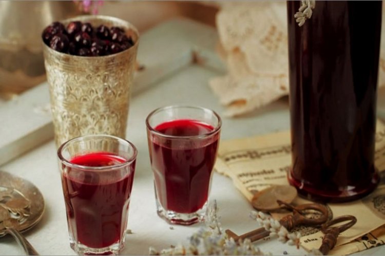 20 чудових рецептів наливки зі сливи