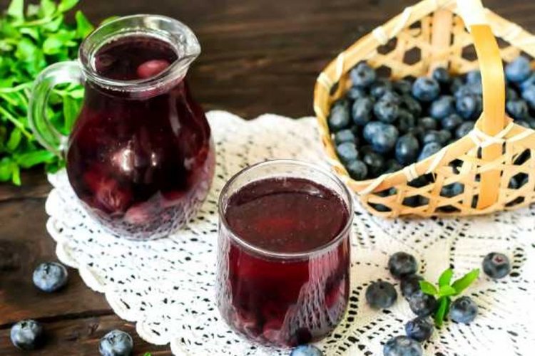 20 простих рецептів компоту з чорниці