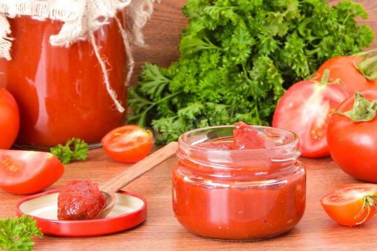 20 простих рецептів томатної пасти на зиму