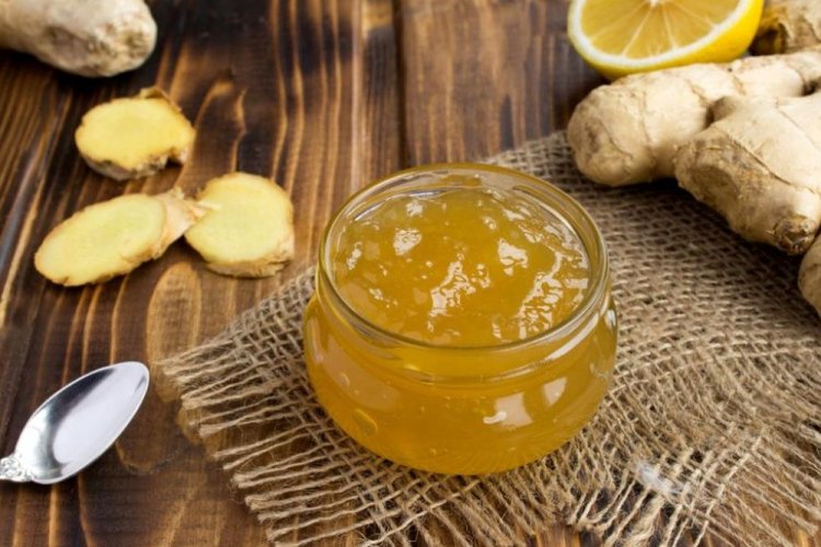 20 простих рецептів варення з акації