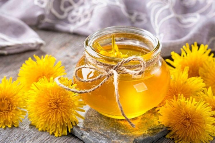 20 простих рецептів варення з акації