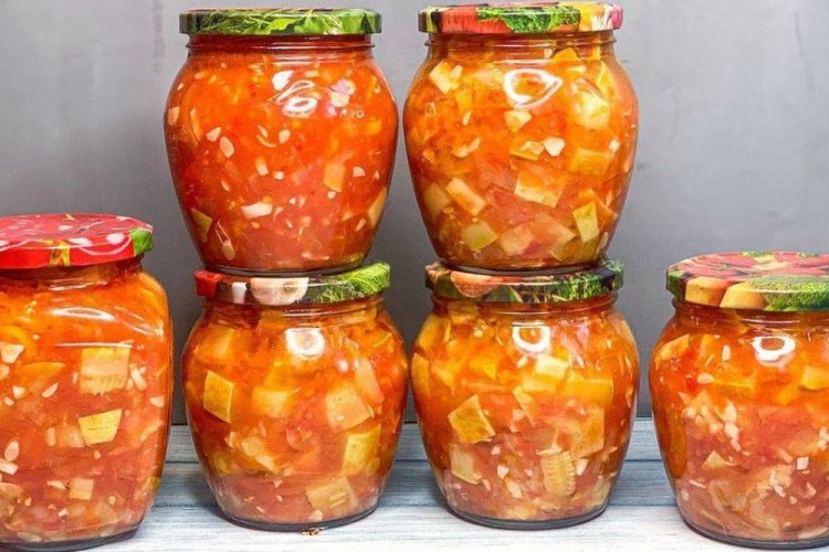 Кабачки на зиму «Пальчики оближеш»: 12 класних рецептів