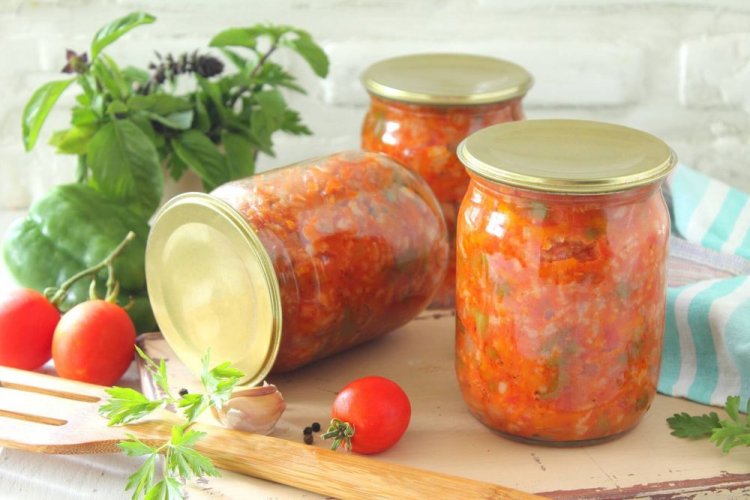 Лічо з болгарського перцю з помідорами на зиму: 20 чудових рецептів