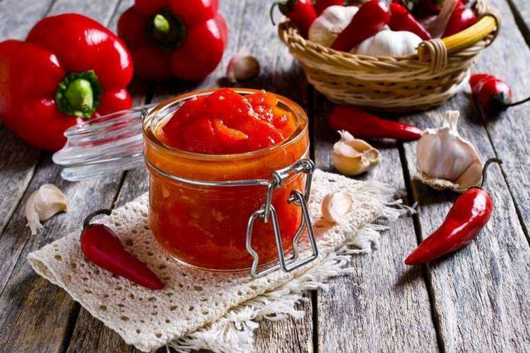 Лічо з болгарського перцю з помідорами на зиму: 20 чудових рецептів