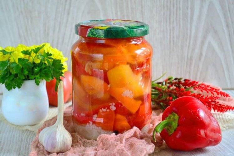 Лічо з болгарського перцю з помідорами на зиму: 20 чудових рецептів