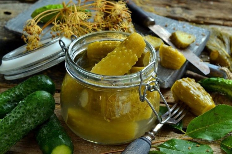 Огірки на зиму холодним способом: 20 простих та смачних рецептів