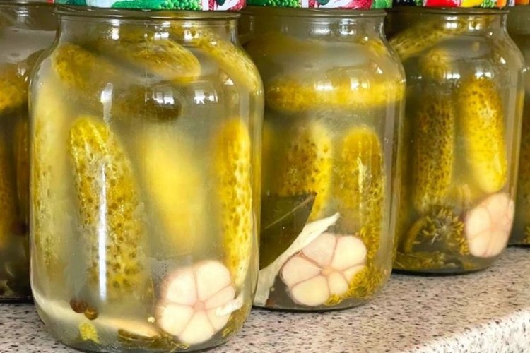 Огірки на зиму холодним способом: 20 простих та смачних рецептів