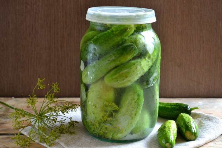 Огірки на зиму холодним способом: 20 простих та смачних рецептів