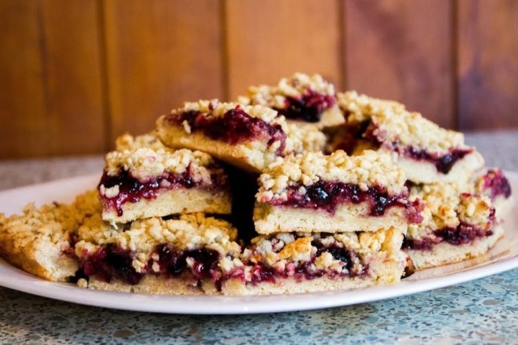 Пиріг з черешнею - 20 простих і дуже смачних рецептів