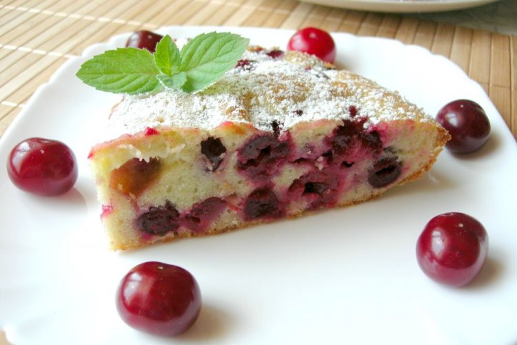 Пиріг з черешнею - 20 простих і дуже смачних рецептів