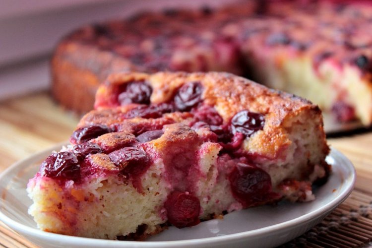 Пиріг з черешнею - 20 простих і дуже смачних рецептів