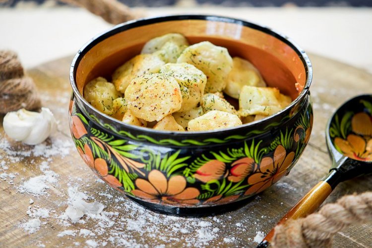 Пельмені в горщиках в духовці: 20 найкращих рецептів