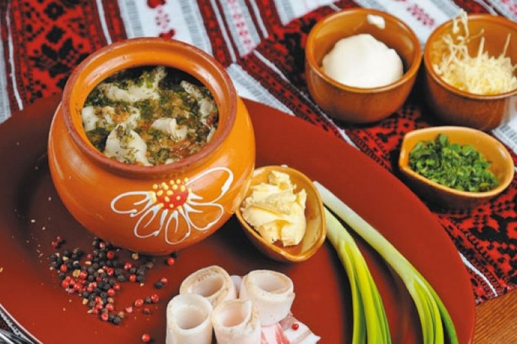 Пельмені в горщиках в духовці: 20 найкращих рецептів