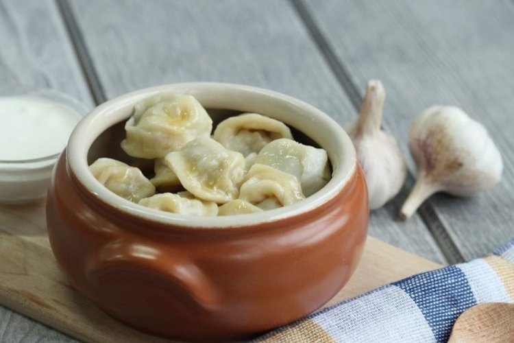 Пельмені в горщиках в духовці: 20 найкращих рецептів