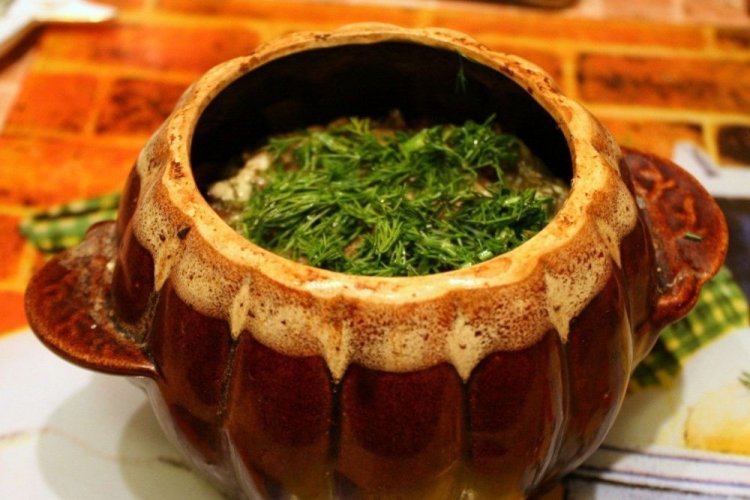 Пельмені в горщиках в духовці: 20 найкращих рецептів