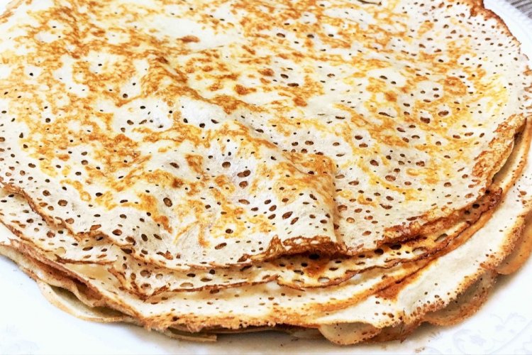 12 простих рецептів млинців з рисового борошна