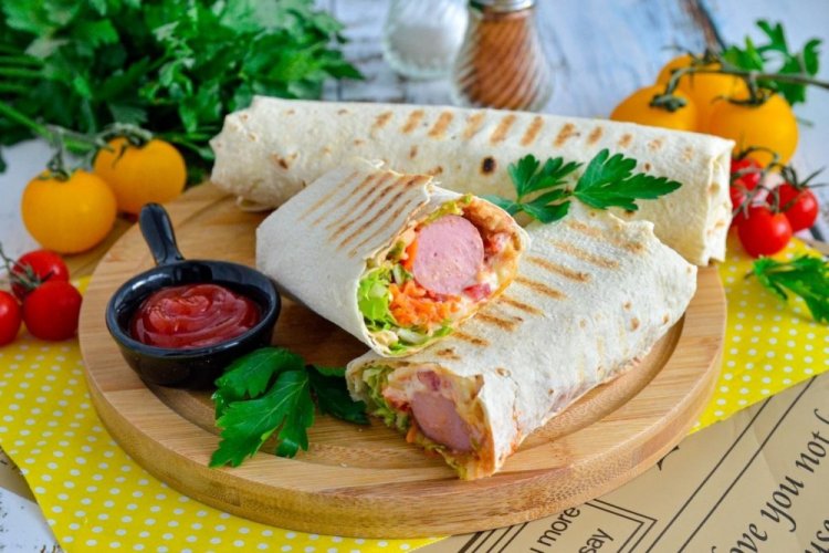 10 простих рецептів хот-догу в лаваші