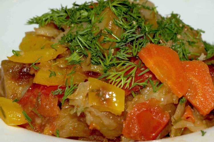 Овочеве рагу з кабачками та картоплею: 12 легких рецептів