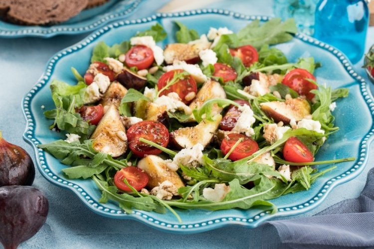 15 салатів з інжиром, які стануть вашими коханими