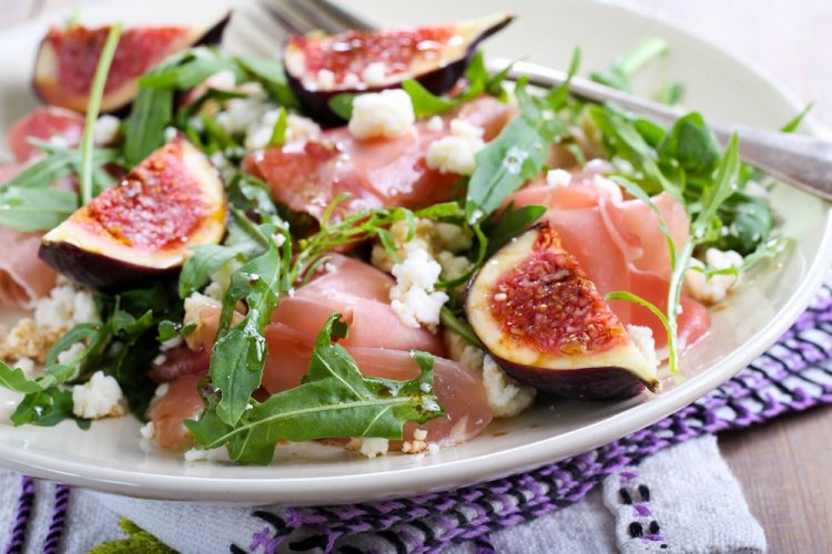 15 салатів з інжиром, які стануть вашими коханими