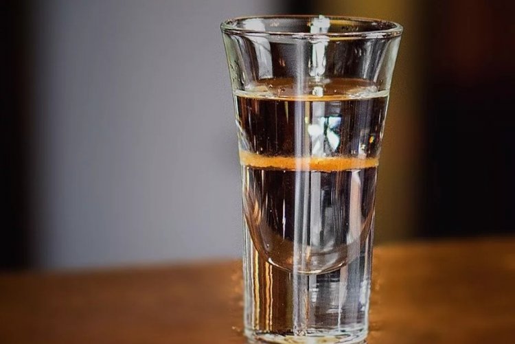 20 популярних рецептів коктейлів із самбукою