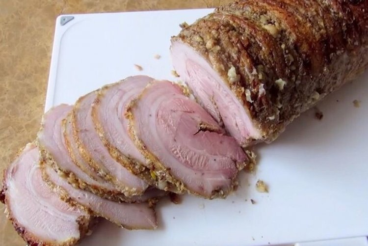 10 найкращих рецептів свинячої грудинки в духовці