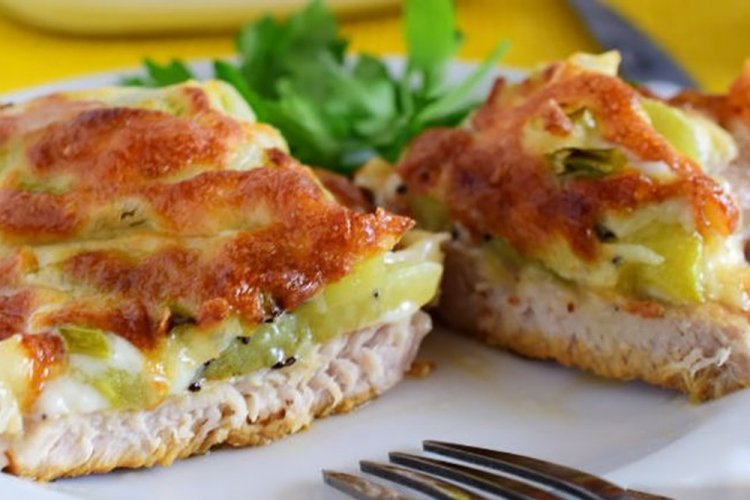 Меню на Новий рік 2024 - найкращі рецепти страв, що приготувати на новорічний стіл 2024