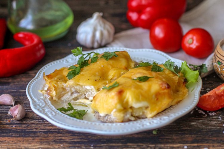 20 рецептів курки з ананасами в духовці, щоб порадувати сім'ю