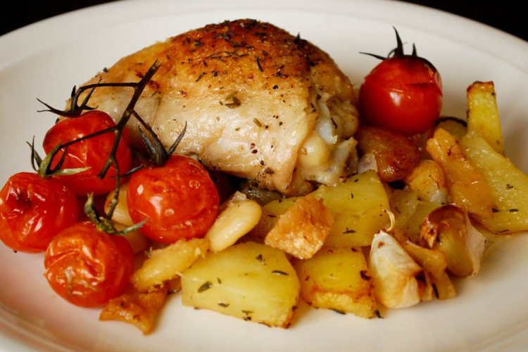 20 рецептів курки з ананасами в духовці, щоб порадувати сім'ю