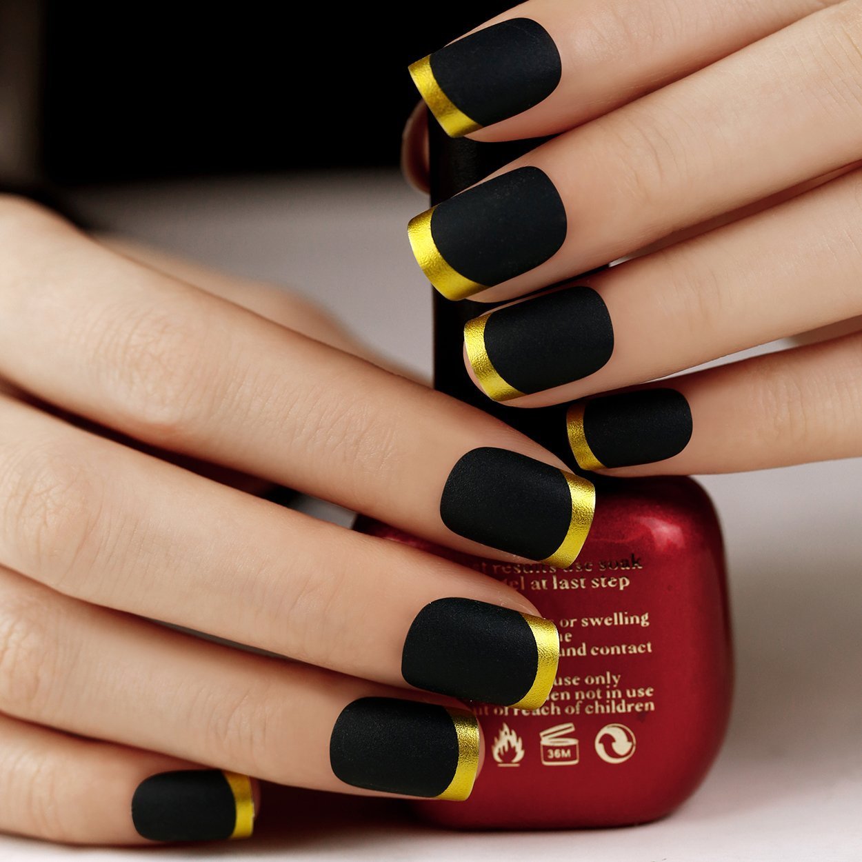 Манікюр чорно-жовтий