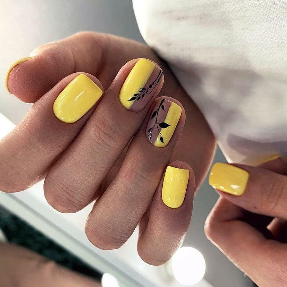 Жовтий манікюр