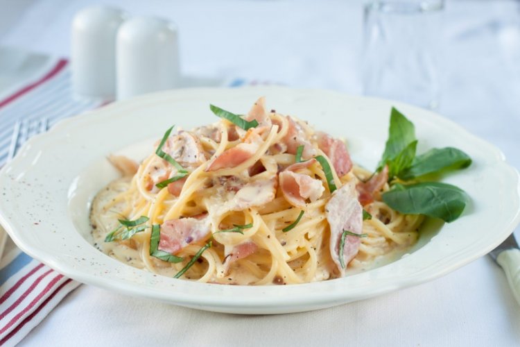 15 легких рецептів пасти у вершковому соусі