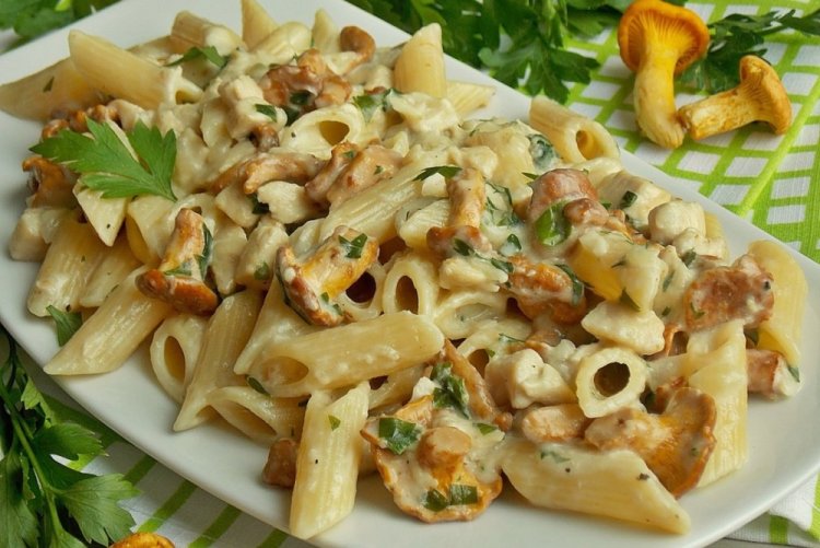 15 легких рецептів пасти у вершковому соусі