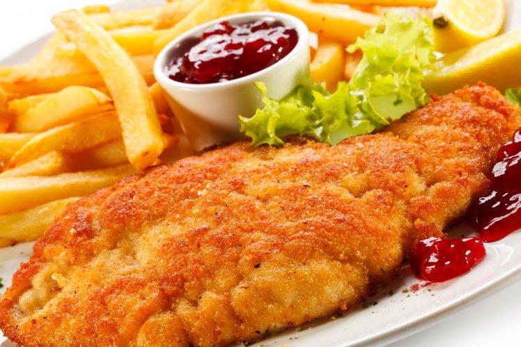 20 відмінних рецептів курячого шніцелю, що тане в роті
