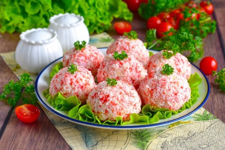 10 яскравих та смачних рецептів крабових кульок